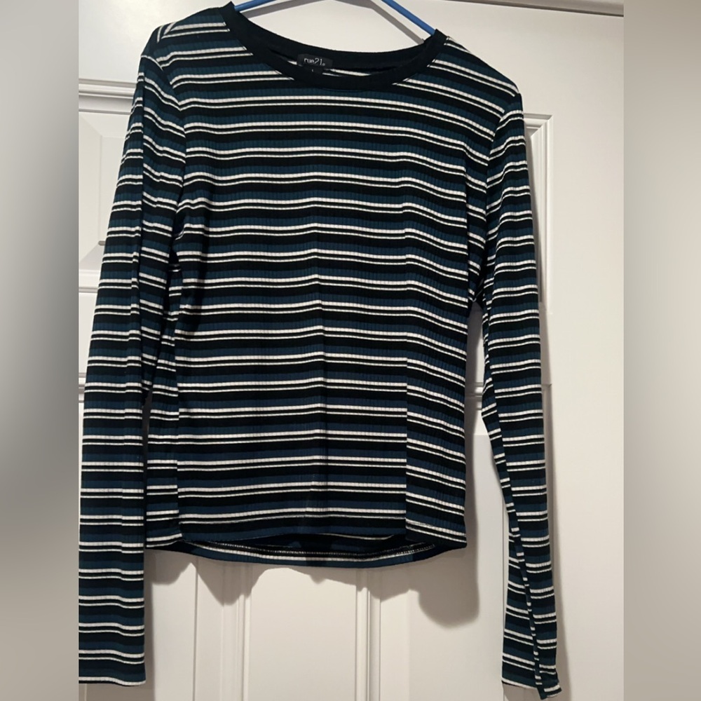 Ribbed long sleeve